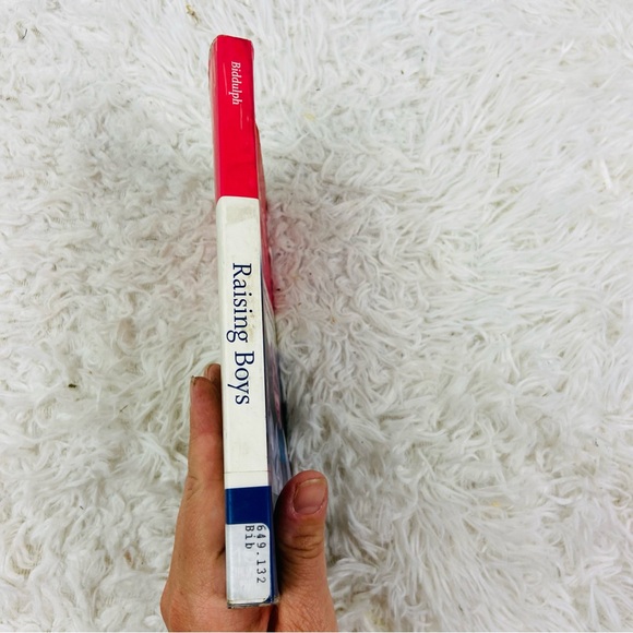 RAISING BOYS third edition why boys are different & how to help them book - Picture 4 of 8